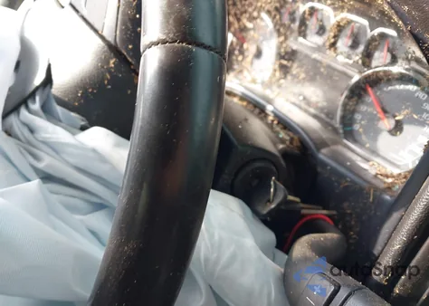 2015 Chevrolet Silverado 1500 2Lt из США, поврежденный, VIN 3GCUKREC4FG170269